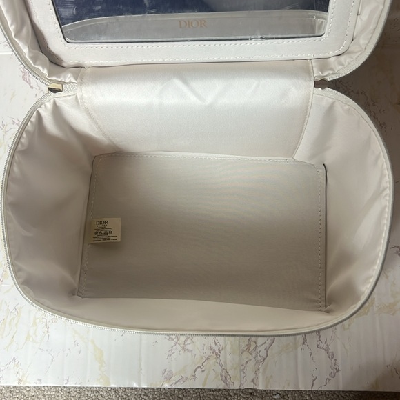 NEW - DIOR WHITE AND GOLD MAKE UP VANITY KIT - Picture 11 of 11